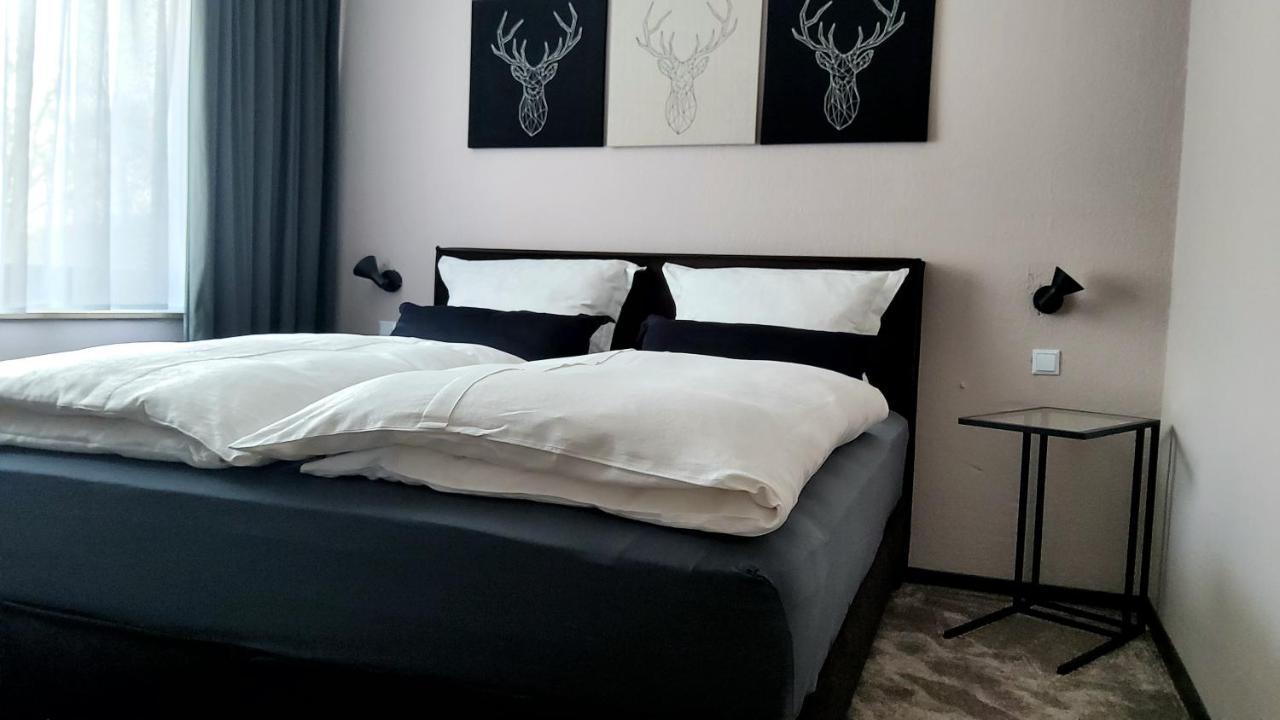 Schloss Hotel Gbr Дюселдорф Екстериор снимка